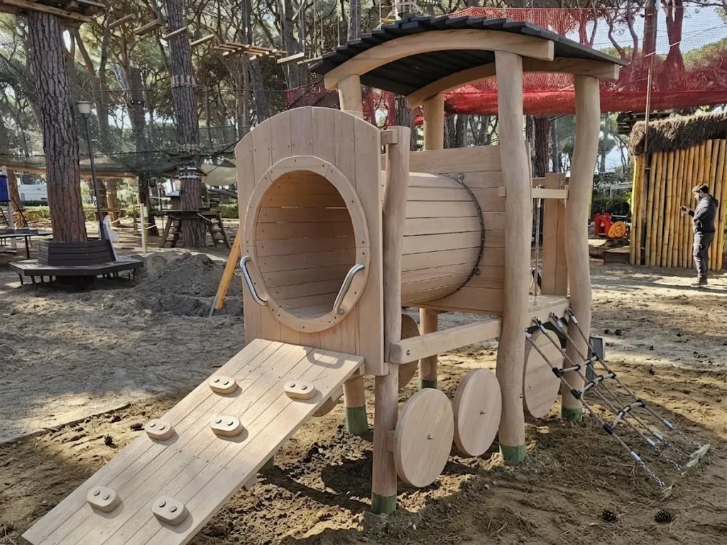 gioco in legno robinia 1310 f4 campeggio