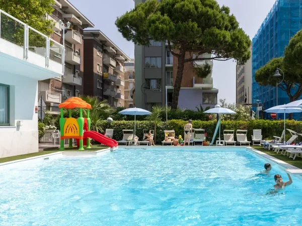 realizzazione family hotel igea marina f2 area giochi outdoor