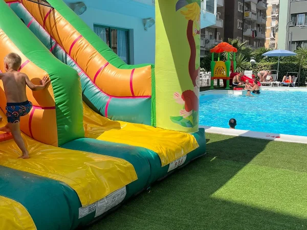 realizzazione family hotel igea marina f9 area giochi outdoor
