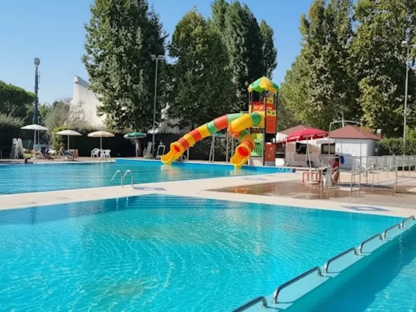 realizzazione villaggio e campeggio cesenatico f4 fantacastello