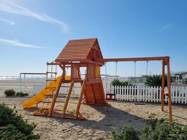 Stabilimento Balneare Tonfano (LU) - 1