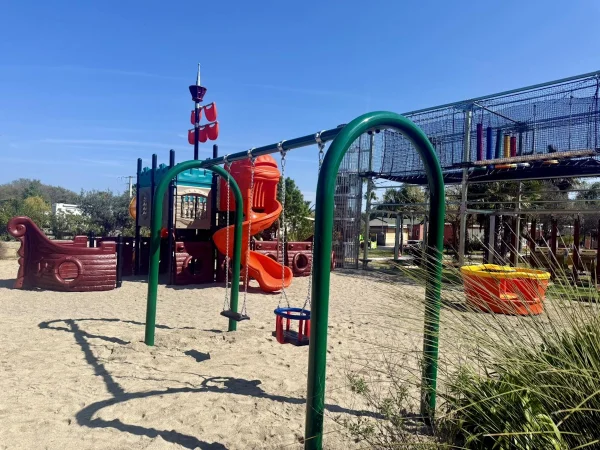 realizzazione campeggio e villaggio francia f1 area gioco per bambini