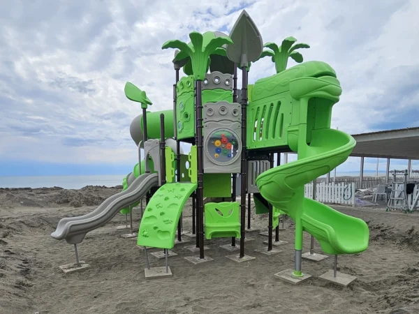 realizzazione stabilimento balneare tarquinia f1 area gioco outdoor