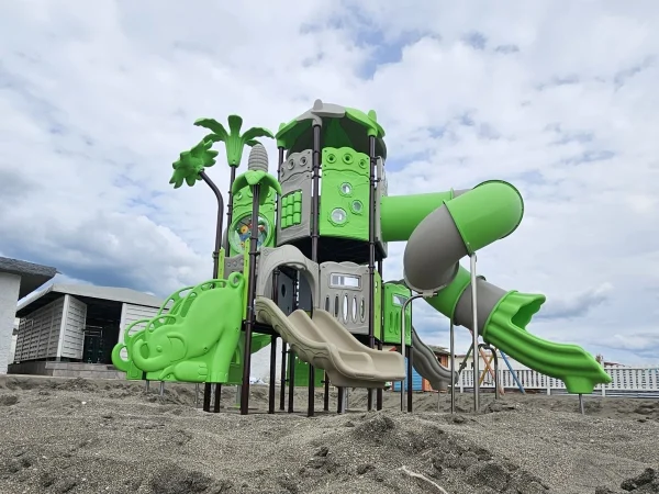 realizzazione stabilimento balneare tarquinia f3 area gioco outdoor