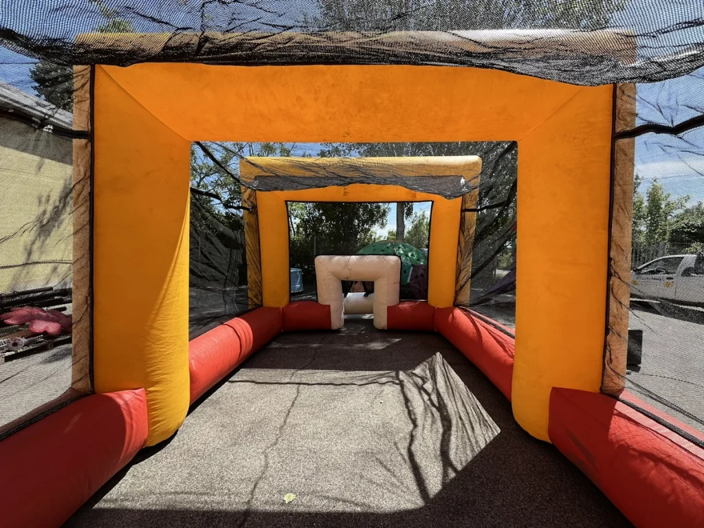 usato gioco gonfiabile sportivo mini soccer arena iq f5 mostra