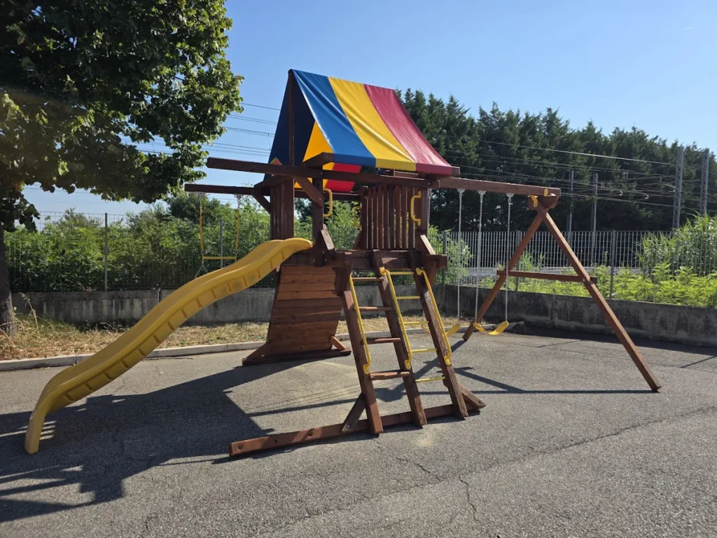 offerta usato gioco in legno treehouse castle usato ricondizionato f4 mostra