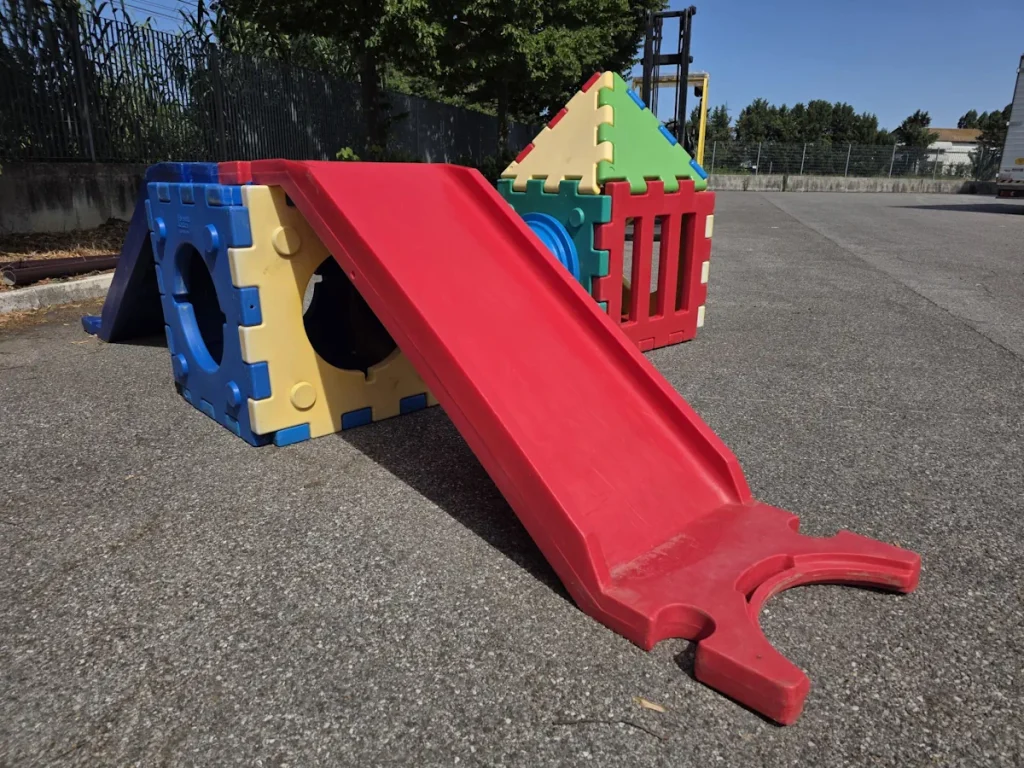 offerta usato gioco per giardino cubic toy f2 mostra