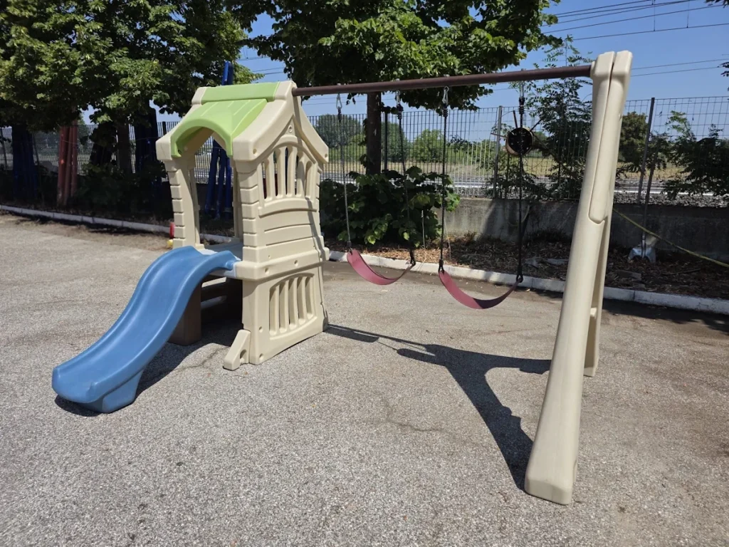 offerta usato gioco per giardino torre con altlalena play up usata f1 mostra