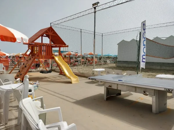 realizzazione stabilimento balneare villamarina di cesenatico f1 parco giochi da esterno