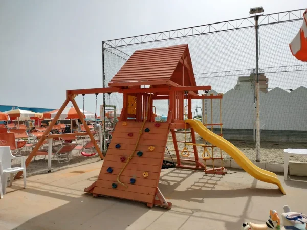 realizzazione stabilimento balneare villamarina di cesenatico f2 parco giochi da esterno