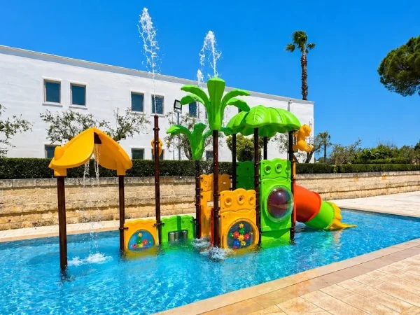realizzazione villaggio turistico minervino le water play f2